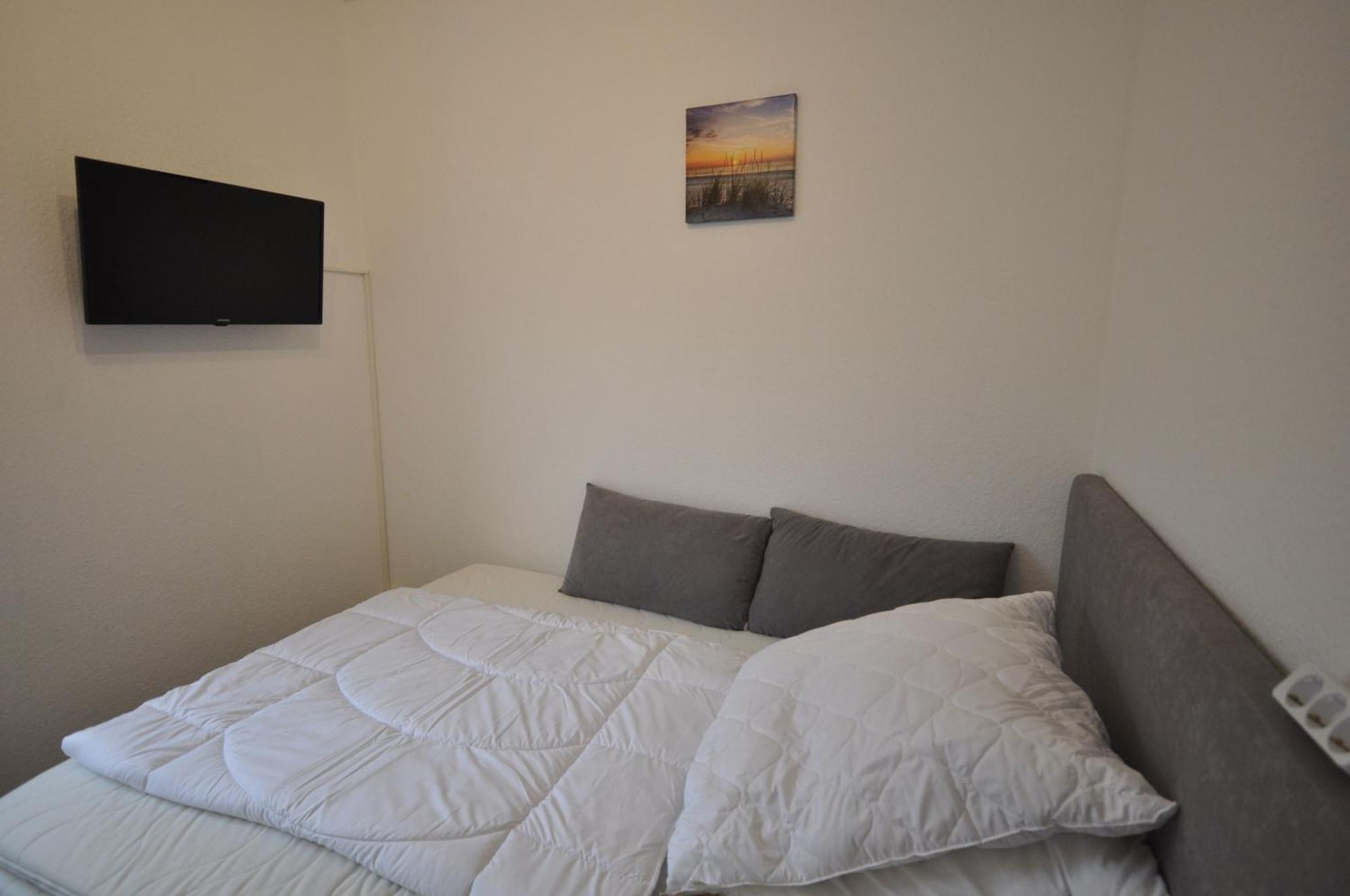 Nr 201 - Ferienhaus Am Tief Neuharlingersiel Bagian luar foto